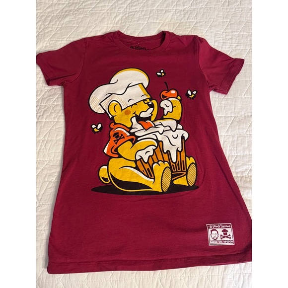 Johnny Cupcakes Winnie the Pooh Women's shirt size small - Picture 1 of 5